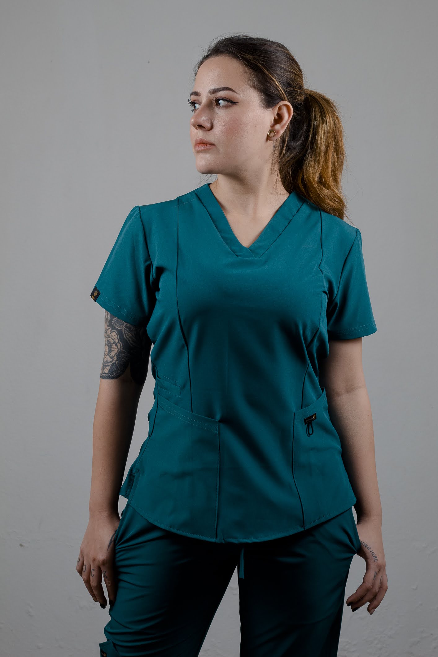 Uniforme quirúrgico Massie Green - Imagen 3