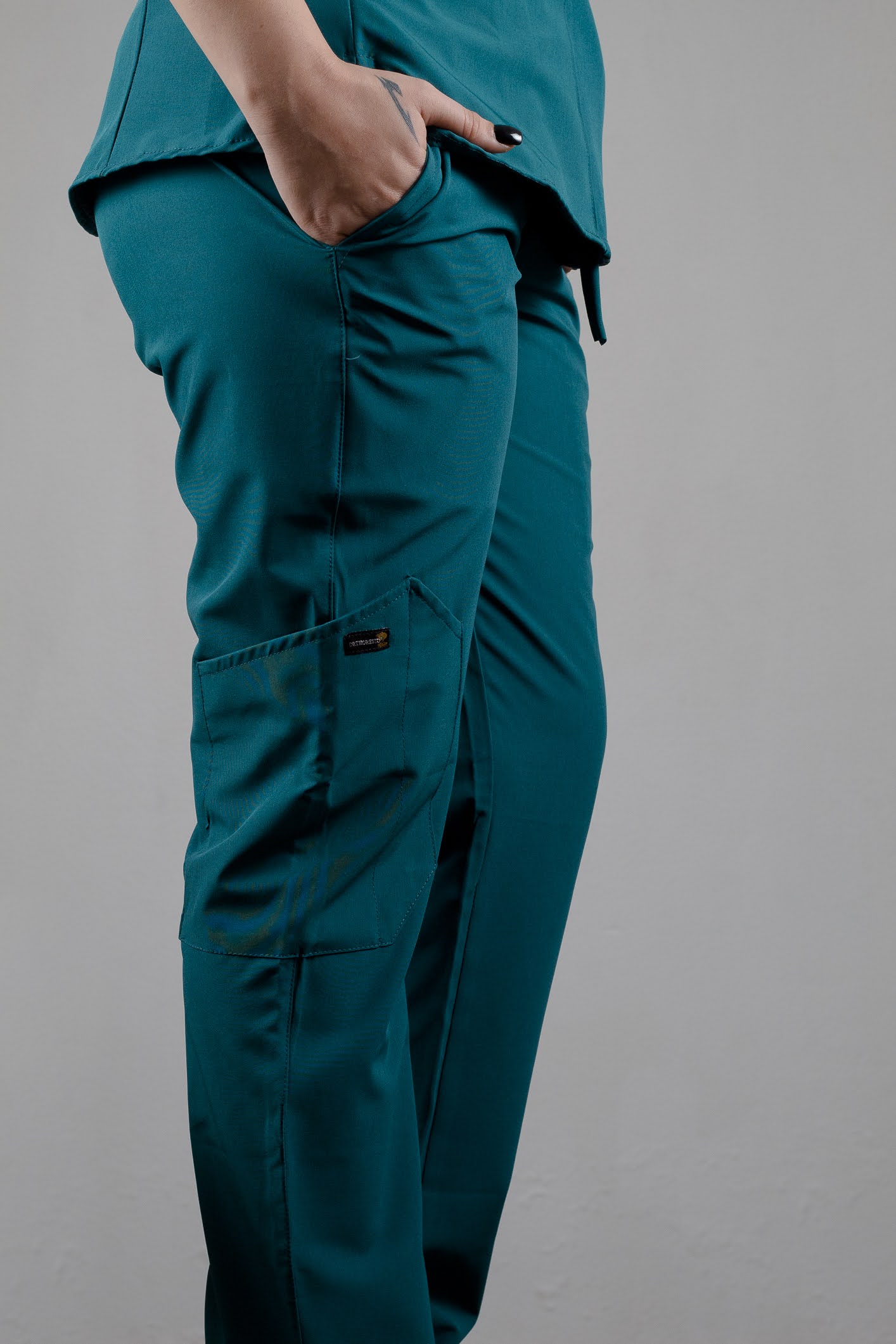 Uniforme quirúrgico Massie Green - Imagen 4