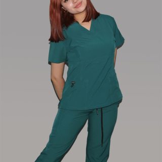 Modelo Kelly Green / Uniforme Quirúrgico de Dama