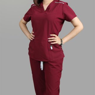 Modelo Garden Tinto / Uniforme Quirúrgico de Dama