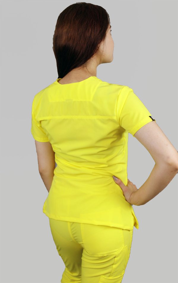 Modelo Iris Jogger Yellow / Uniforme Quirúrgico de Dama - Imagen 7